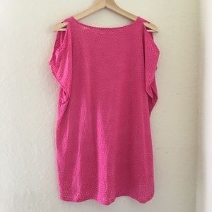 Gibson Latimer Textured Cold Shoulder Top